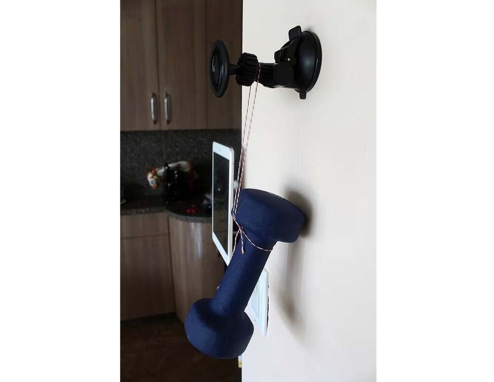 Bovee Universal Magnetic Suction Cup Car Mount for Smartphones and Tablets - Picture 9 of 9